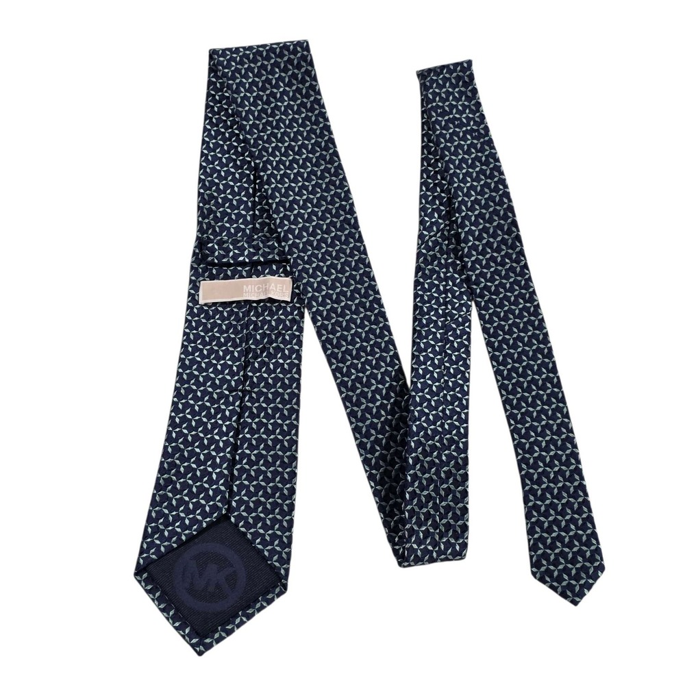 Michael Kors Men's Silk Tie Geometric Pattern Navy Blue Luxury Businesscore Suit